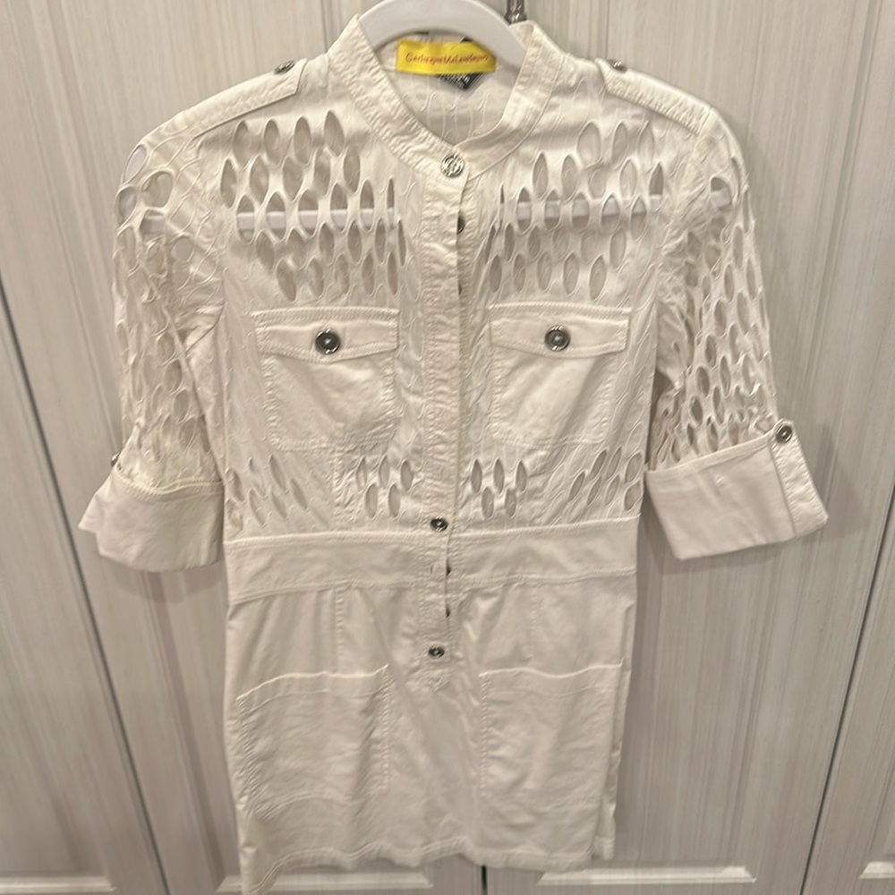 While 3/4 sleeve Catherine Malandrino day dress. Perfect condition.